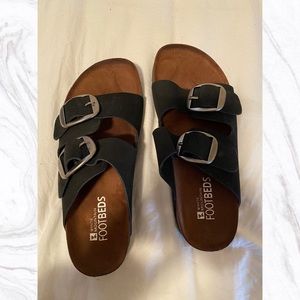 white mountain buckle sandals